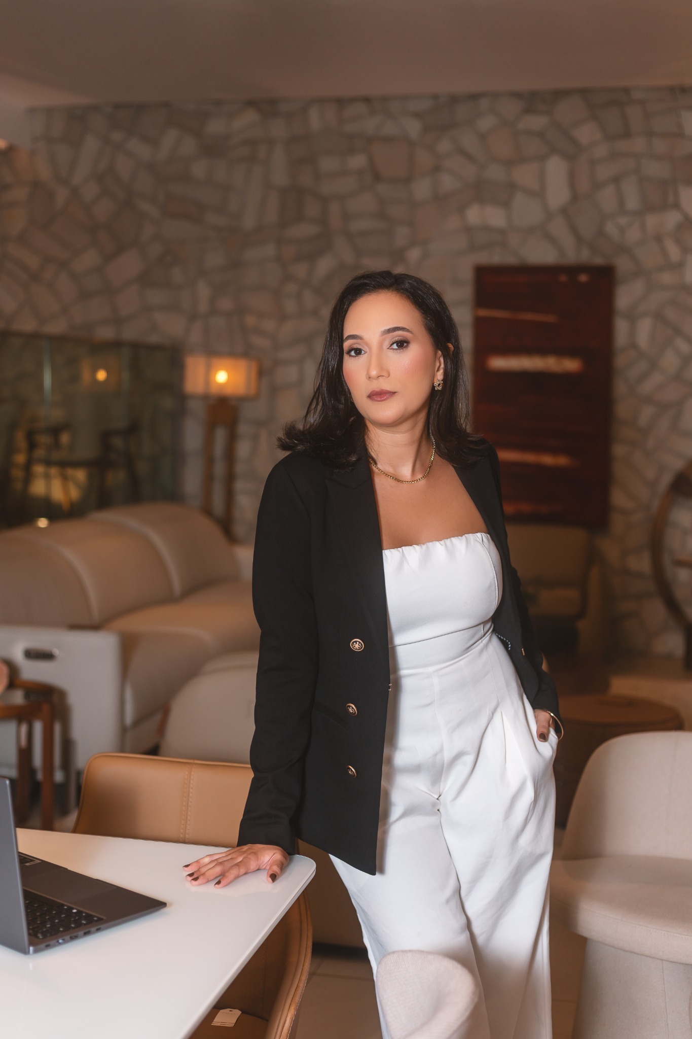 Tayane Morais, advogada especialista em Direito da Saúde
